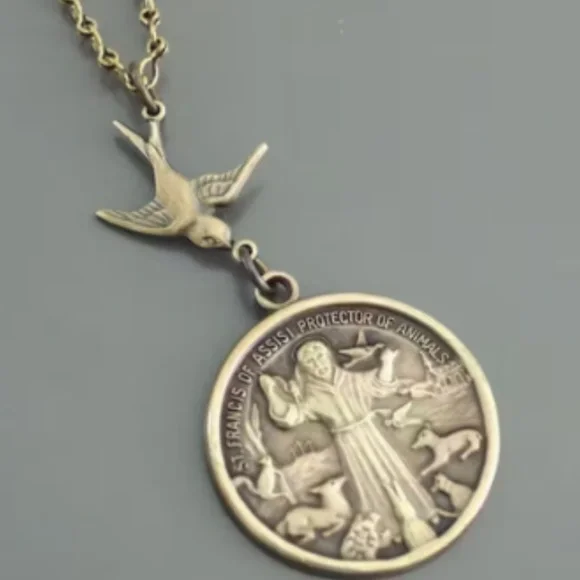 St Francis assis medal alloy necklace - Picture 1 of 1